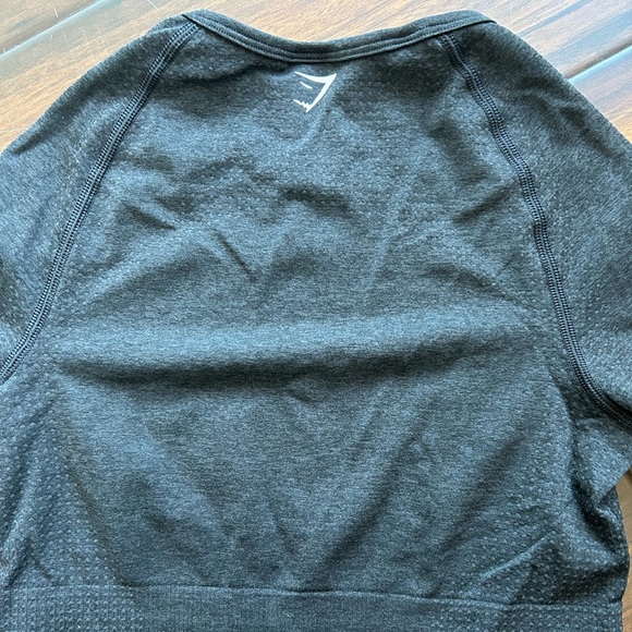Gymshark cropped long sleeve - Picture 3 of 3